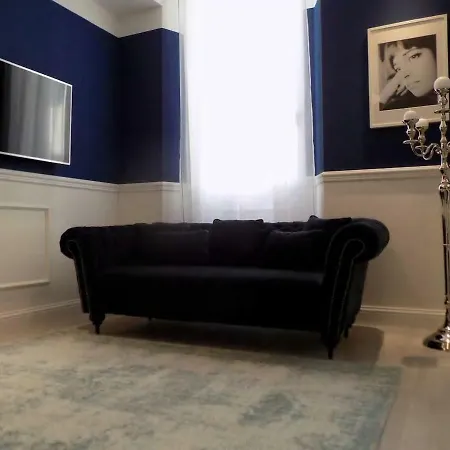 Hs4u The Blue Charm Apartment Prato (Prato)